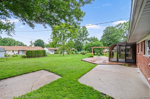 41131 S Mcmahon Circle, Novi, MI 48375