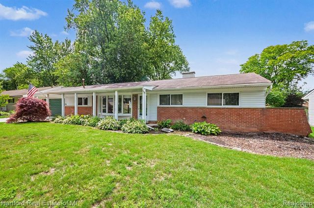 41131 S Mcmahon Circle, Novi, MI 48375