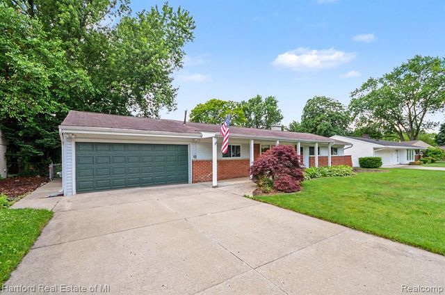 41131 S Mcmahon Circle, Novi, MI 48375