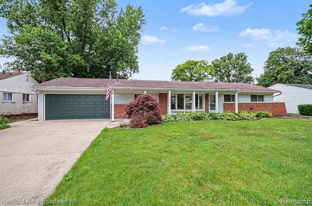 41131 S Mcmahon Circle, Novi, MI 48375