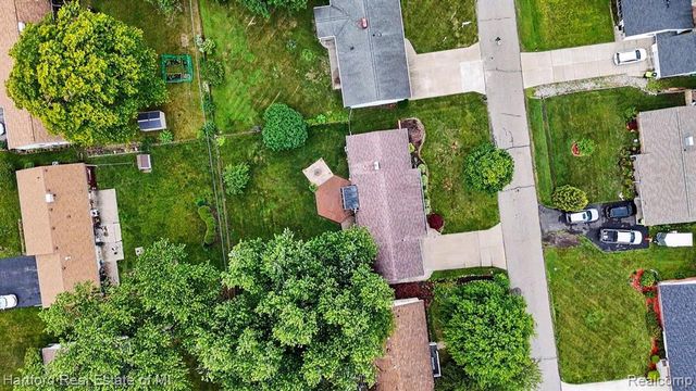 41131 S Mcmahon Circle, Novi, MI 48375