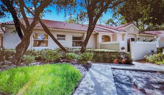 562 ANDORRA CIRCLE NE 562, St Petersburg, FL 33703