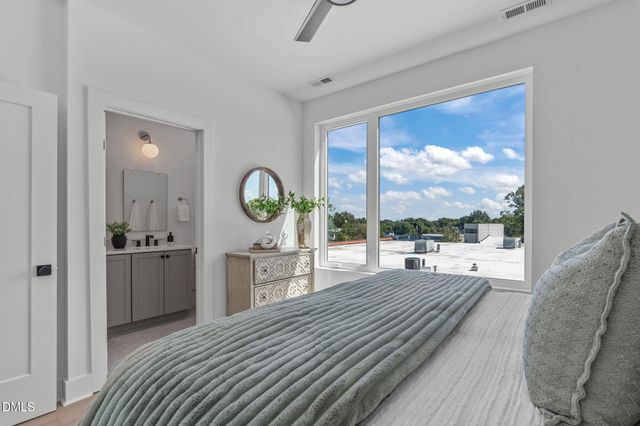 2006 Moody Lane, Durham, NC 27701