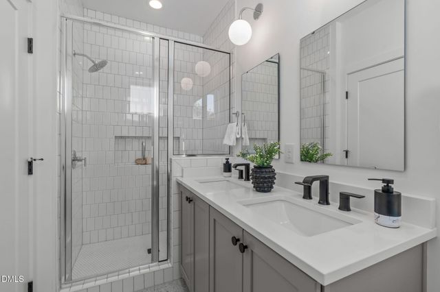 2006 Moody Lane, Durham, NC 27701