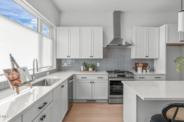 2006 Moody Lane, Durham, NC 27701