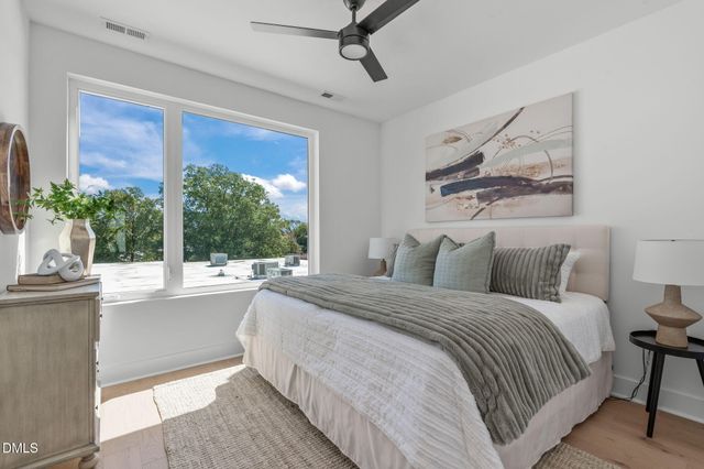 2006 Moody Lane, Durham, NC 27701