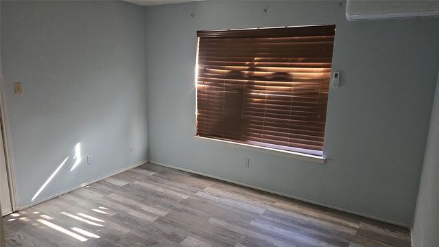 433 Matt Lane, Arlington, TX 76012