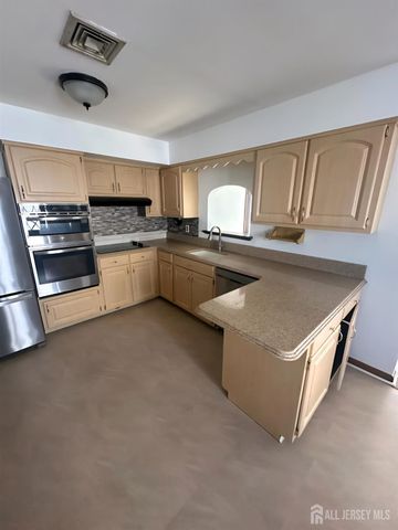 182 Bloomfield Avenue, Iselin, NJ 08830