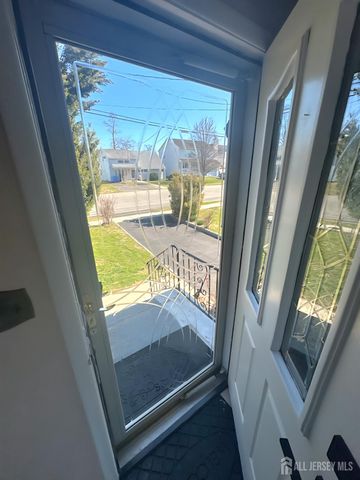 182 Bloomfield Avenue, Iselin, NJ 08830