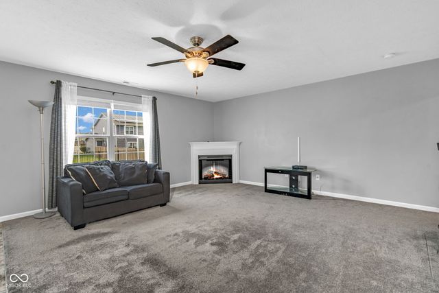 5644 Broadcaster Lane, Plainfield, IN 46168