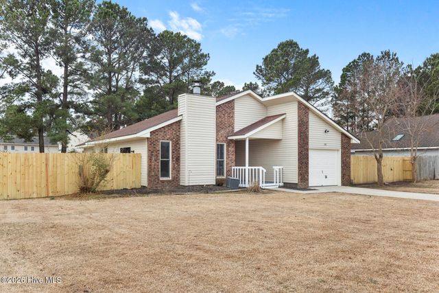 247 Sanders Lane, Havelock, NC 28532