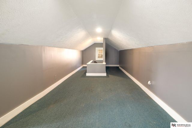 3408 N 49th Street, Omaha, NE 68104