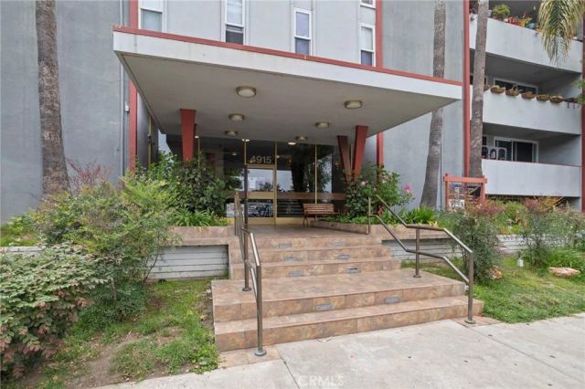 4915 Tyrone Avenue 136, Sherman Oaks, CA 91423