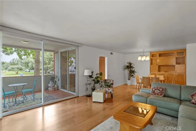 4915 Tyrone Avenue 136, Sherman Oaks, CA 91423