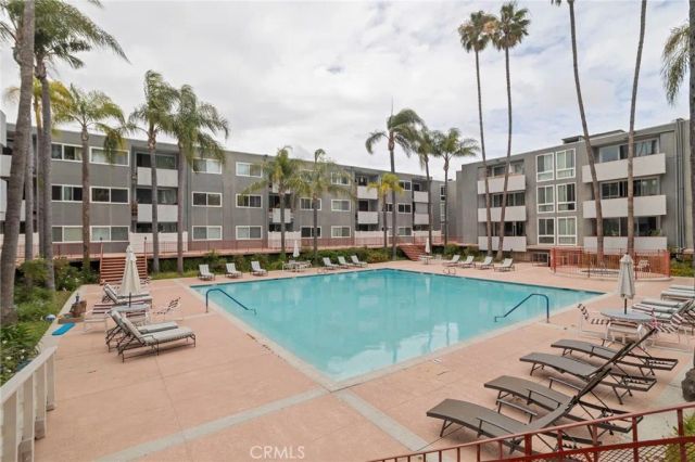 4915 Tyrone Avenue 136, Sherman Oaks, CA 91423