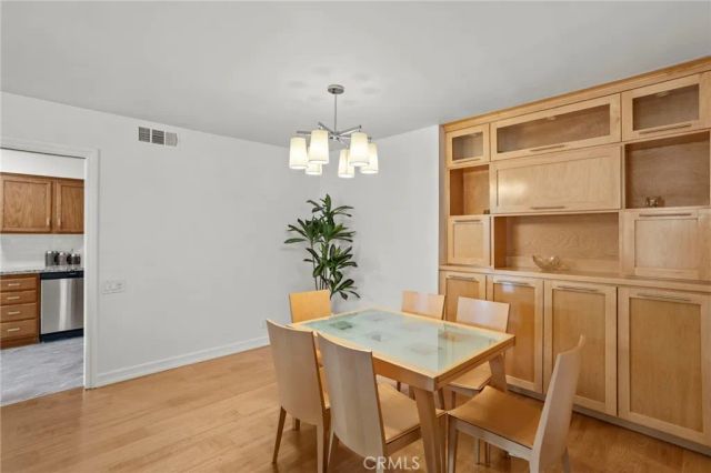 4915 Tyrone Avenue 136, Sherman Oaks, CA 91423