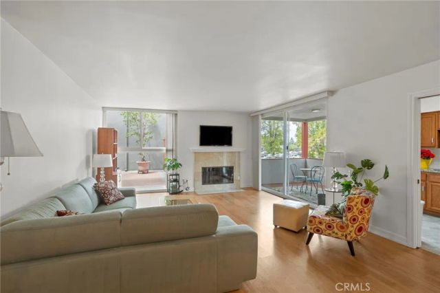 4915 Tyrone Avenue 136, Sherman Oaks, CA 91423