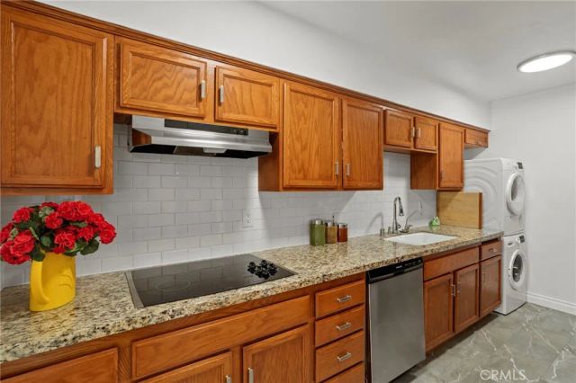 4915 Tyrone Avenue 136, Sherman Oaks, CA 91423