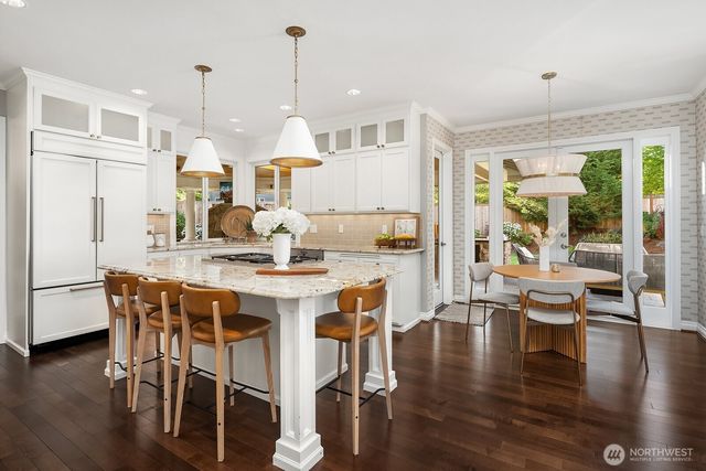 27212 SE 12th Place, Sammamish, WA 98075