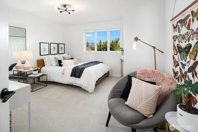 27212 SE 12th Place, Sammamish, WA 98075