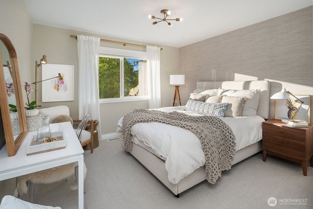 27212 SE 12th Place, Sammamish, WA 98075