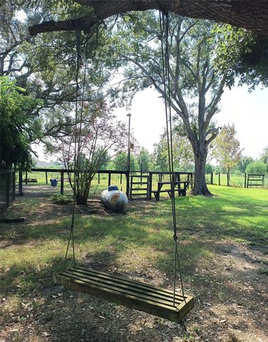 9235 Ruth Road, Rosharon, TX 77583