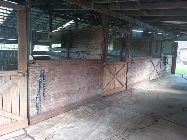 9235 Ruth Road, Rosharon, TX 77583