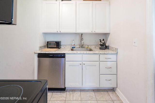 137 W WASHINGTON Street, Starke, FL 32091
