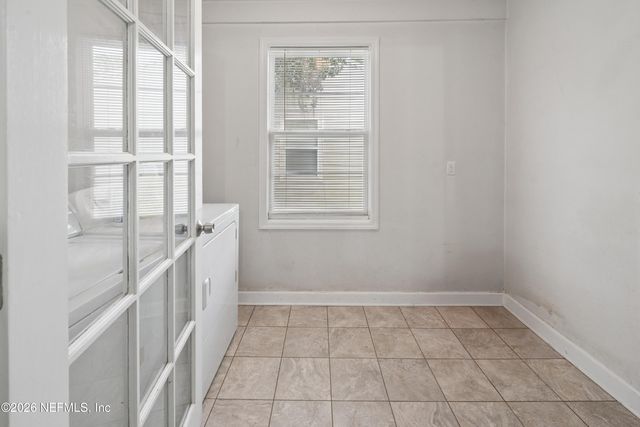 137 W WASHINGTON Street, Starke, FL 32091