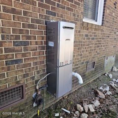 426 N Main Street, Broadway, NC 27505