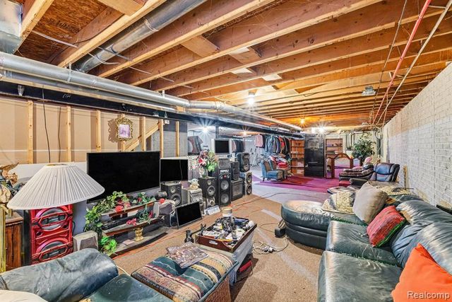 562 Williams Street, Flint, MI 48503