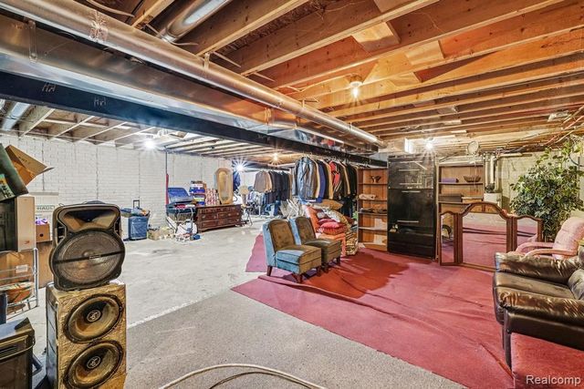 562 Williams Street, Flint, MI 48503