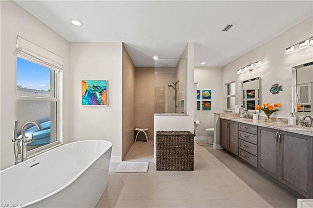2114 Imperial Golf Course BLVD, Naples, FL 34110
