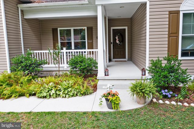12 HOLLY LN, Ocean View, DE 19970
