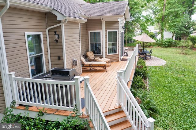 12 HOLLY LN, Ocean View, DE 19970