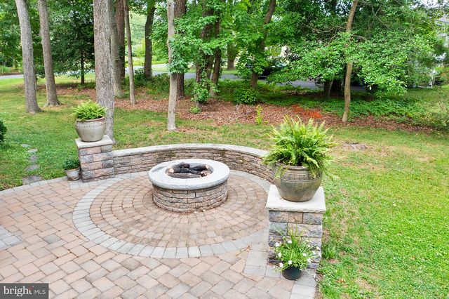 12 HOLLY LN, Ocean View, DE 19970