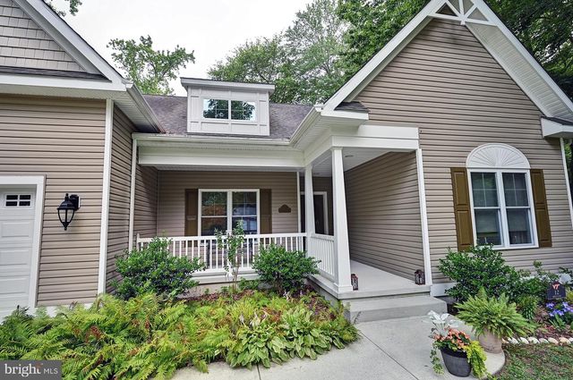 12 HOLLY LN, Ocean View, DE 19970