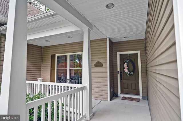 12 HOLLY LN, Ocean View, DE 19970