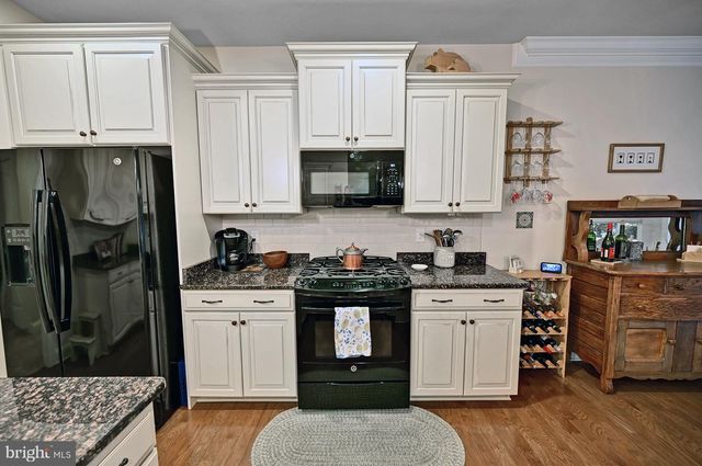 12 HOLLY LN, Ocean View, DE 19970