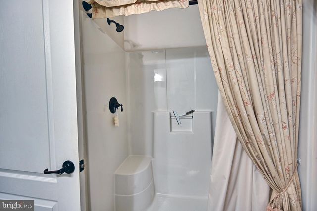 12 HOLLY LN, Ocean View, DE 19970