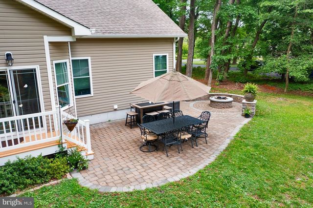 12 HOLLY LN, Ocean View, DE 19970