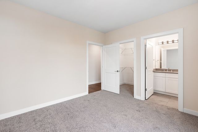 440 Green Bay Road 604, Highwood, IL 60040