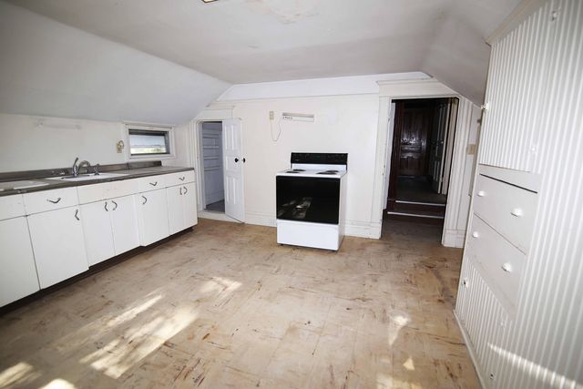 409 Portage Avenue, Three Rivers, MI 49093