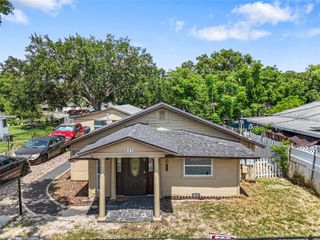 517 OAK STREET, Auburndale, FL 33823