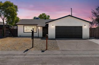 106 Barton Way, Sacramento, CA 95838
