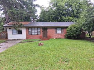 110 Merlin Street, Warner Robins, GA 31093
