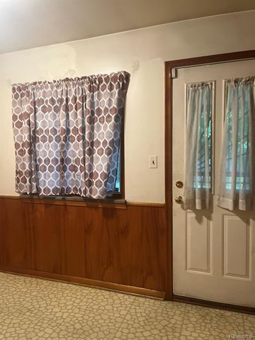 19031 Greenwald Drive, Southfield, MI 48075