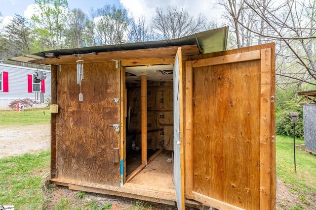 4724 Dacusville Highway, Marietta, SC 29661