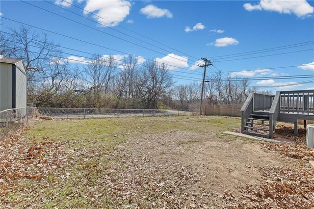 1707 Stacy Road, Harrisonville, MO 64701