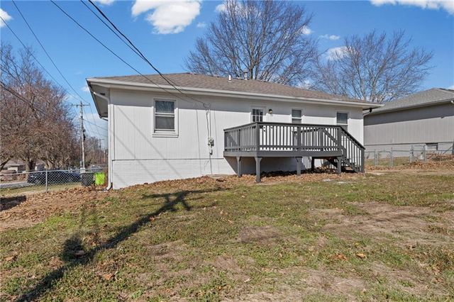 1707 Stacy Road, Harrisonville, MO 64701